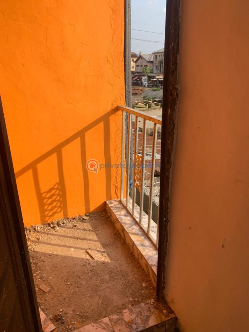 Self Contain For Rent Palmgroove Off Pedro Road Palmgroove Shomolu Lagos - 6