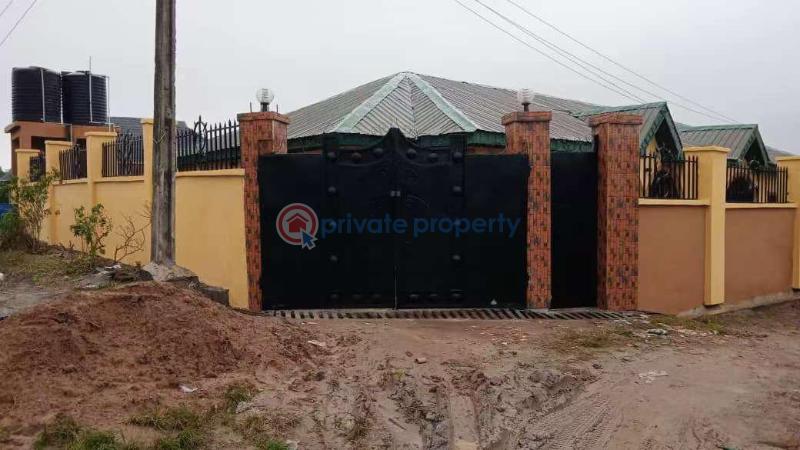 3 bedroom Detached Bungalow For Sale Olohunda Aba Akobo Ibadan Oyo - 6