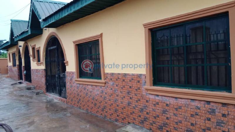 3 bedroom Detached Bungalow For Sale Olohunda Aba Akobo Ibadan Oyo - 7