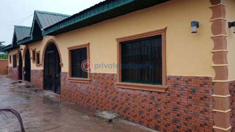 3 bedroom Detached Bungalow For Sale Olohunda Aba Akobo Ibadan Oyo - 1