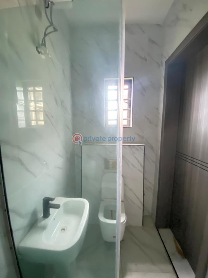 2 bedroom Flat & Apartment For Sale Freedom Way Lekki Phase 1 Lagos - 3