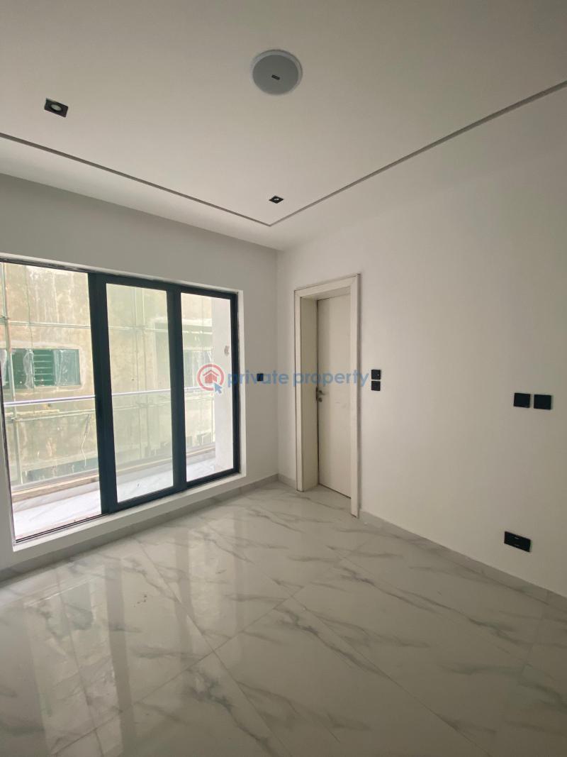 A nicely built 2 bedroom apartment with a swimming pool and gym - 7 2 bedroom Flat & Apartment For Sale Freedom Way Lekki Phase 1 Lagos - 7