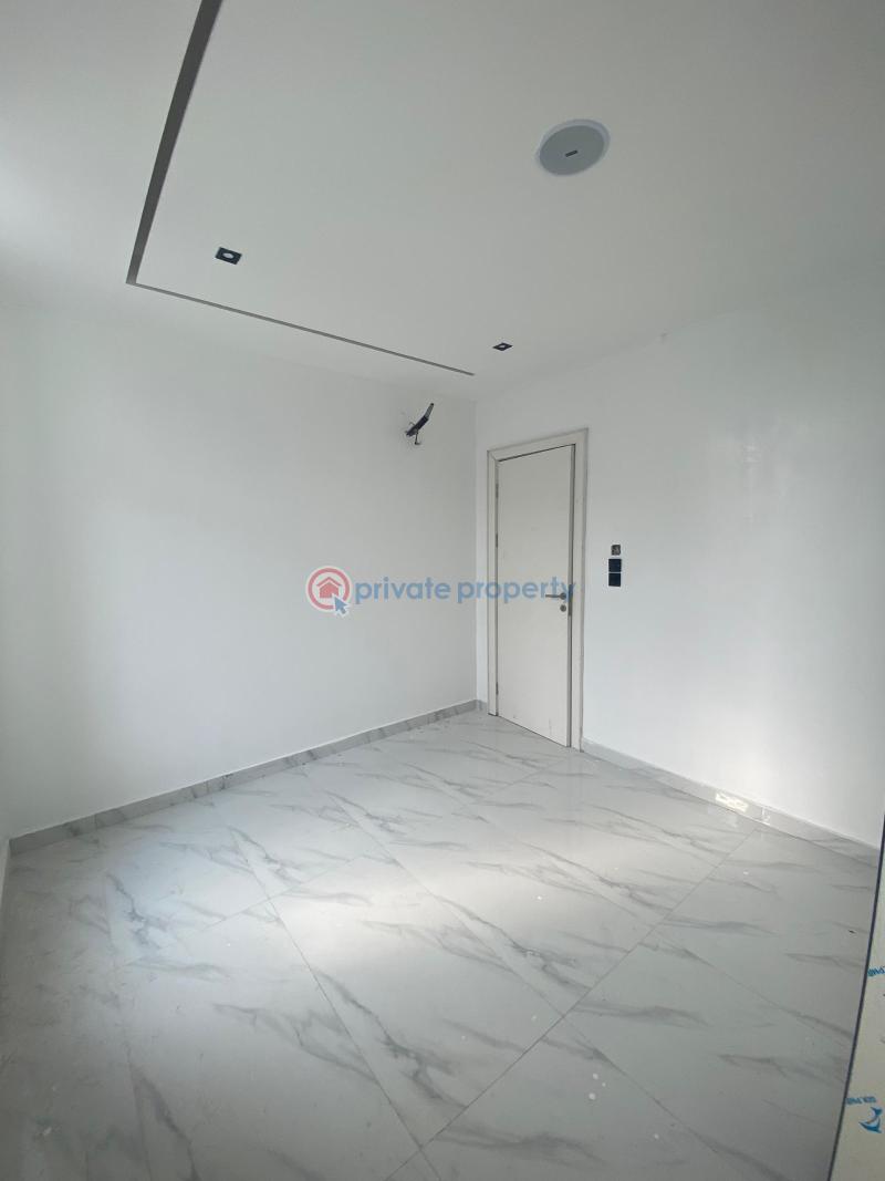 A nicely built 2 bedroom apartment with a swimming pool and gym - 6 2 bedroom Flat & Apartment For Sale Freedom Way Lekki Phase 1 Lagos - 6