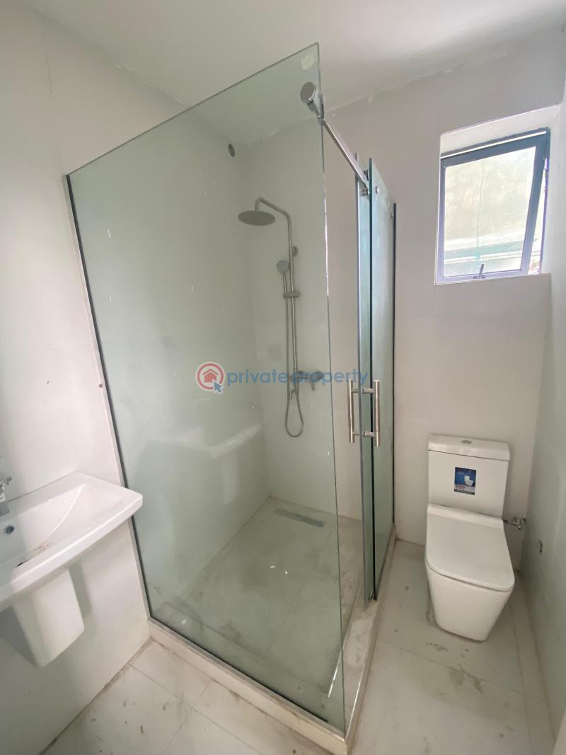 A nicely built 2 bedroom apartment with a swimming pool and gym - 8 2 bedroom Flat & Apartment For Sale Freedom Way Lekki Phase 1 Lagos - 8