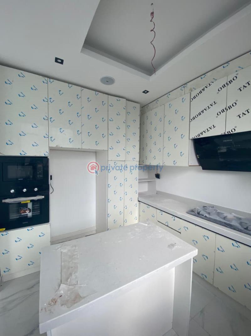 2 bedroom Flat & Apartment For Sale Freedom Way Lekki Phase 1 Lagos - 8