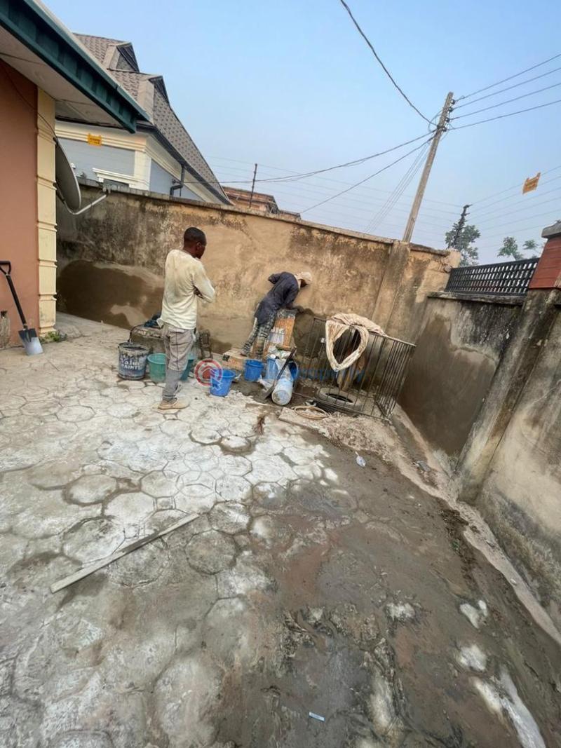 House For Sale At Hassan Block Industry, Elebu, Off Akala Express Ibadan. Ibadan Oyo - 2