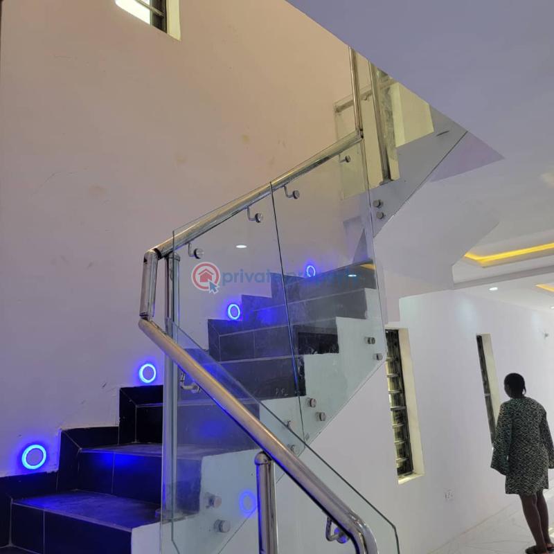 4 bedroom Detached Duplex For Sale Omolayo Estate Akobo Ibadan Oyo - 10