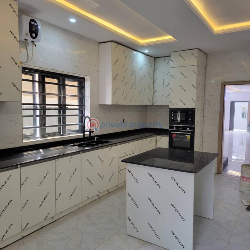4 bedroom Detached Duplex For Sale Omolayo Estate Akobo Ibadan Oyo - 3