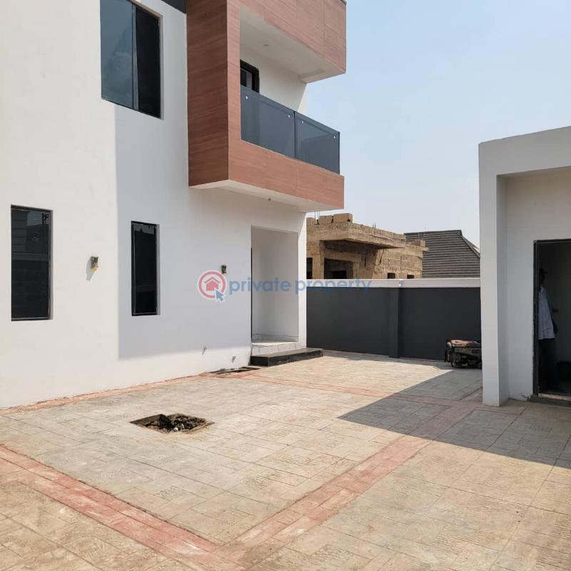 4 bedroom Detached Duplex For Sale Omolayo Estate Akobo Ibadan Oyo - 1