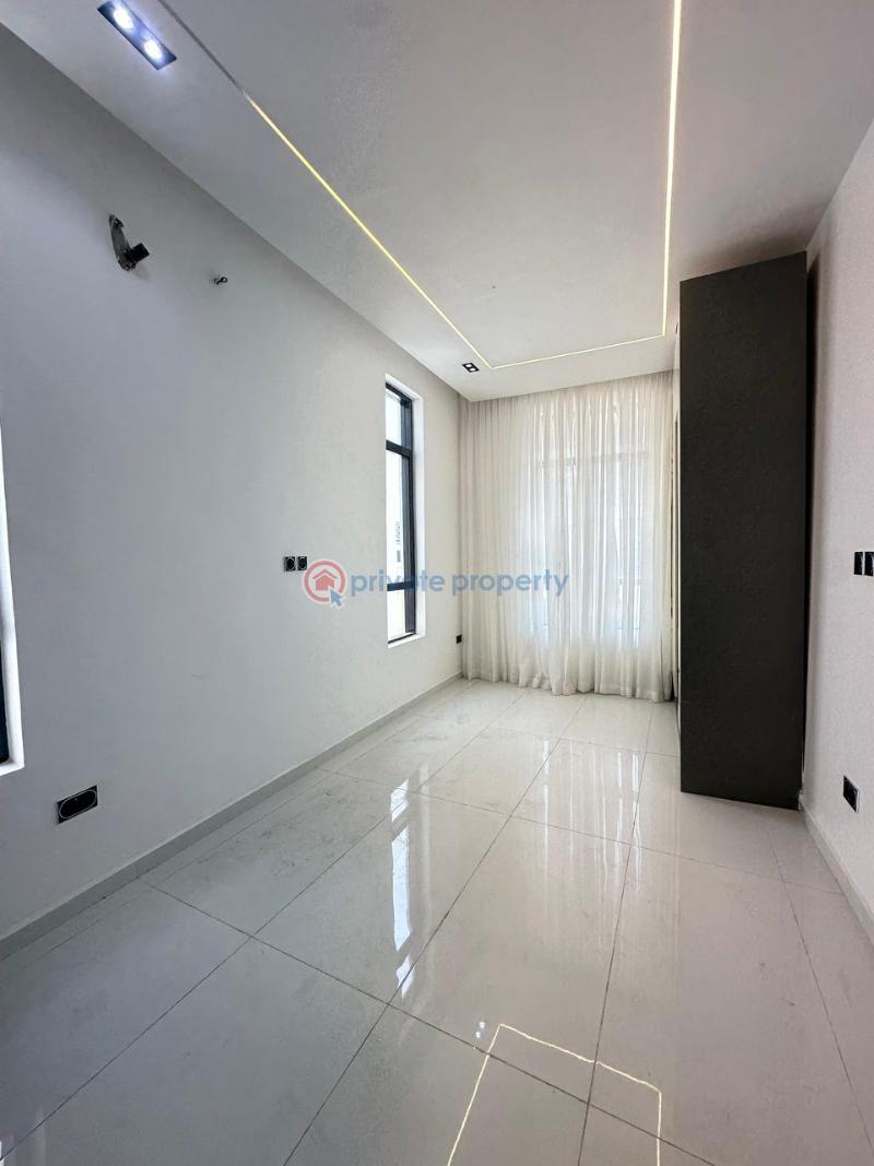 5 bedroom Detached Duplex For Sale Chevron Toll Gate Lekki Lagos - 3