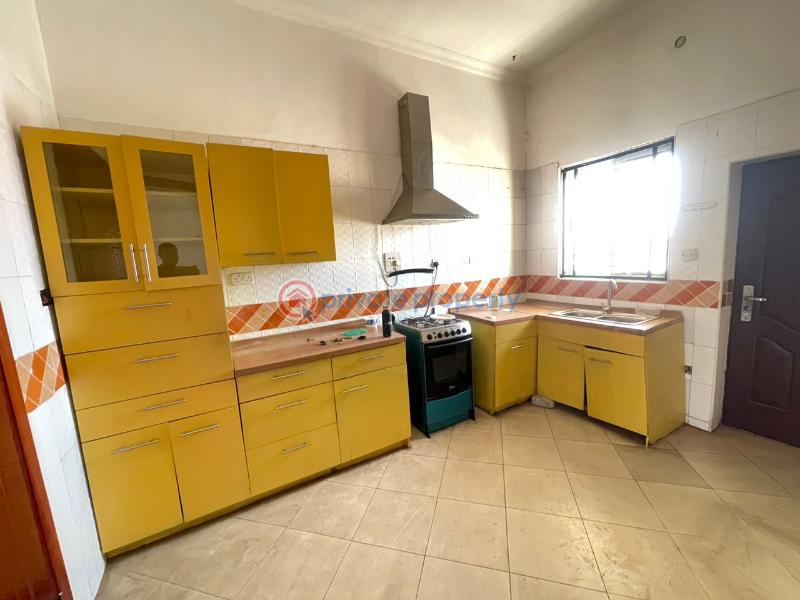 A pent floor 3-bedroom flat all rooms en-suite - 2 3 bedroom Flat & Apartment For Sale Oniru Victoria Island Lagos - 2