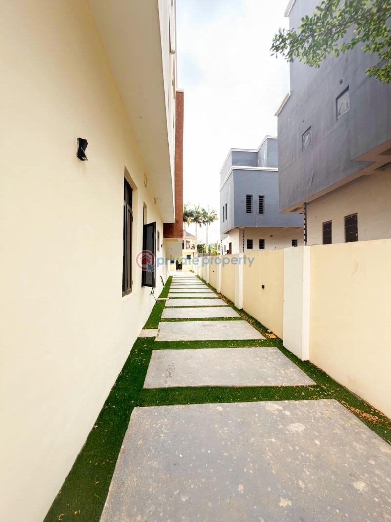 5 bedroom Detached Duplex For Sale Gwarimpa Abuja Phase 3  - 3