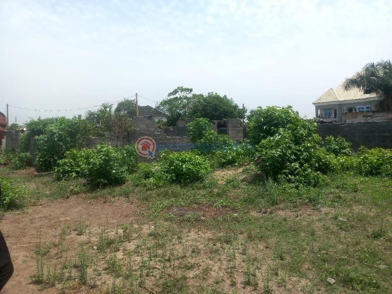 Mixed use Land For Sale Jehovah Witness Road Bogije Lakowe Ajah Lagos - 3