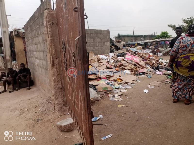 10 bedroom Commercial Land For Sale Along Abeokuta Expressway Alagbado Abule Egba Lagos - 3