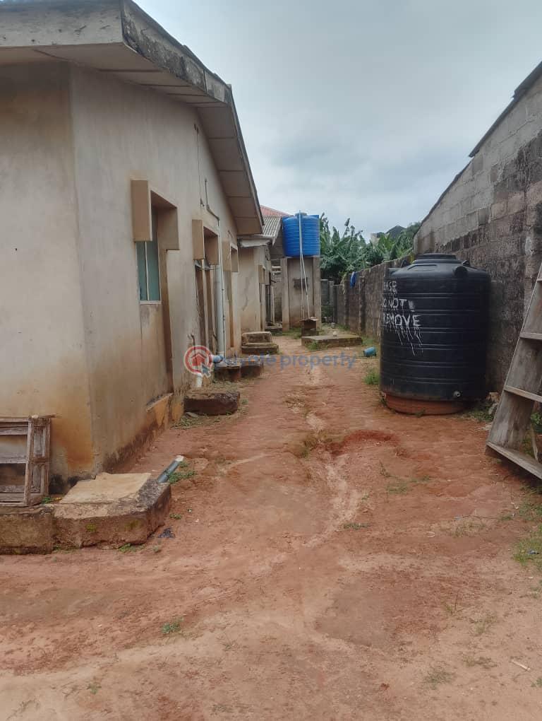 Flat & Apartment For Sale Before C.a.c Iyana Iyesi Sango Ota/Ado Odo Ogun - 1