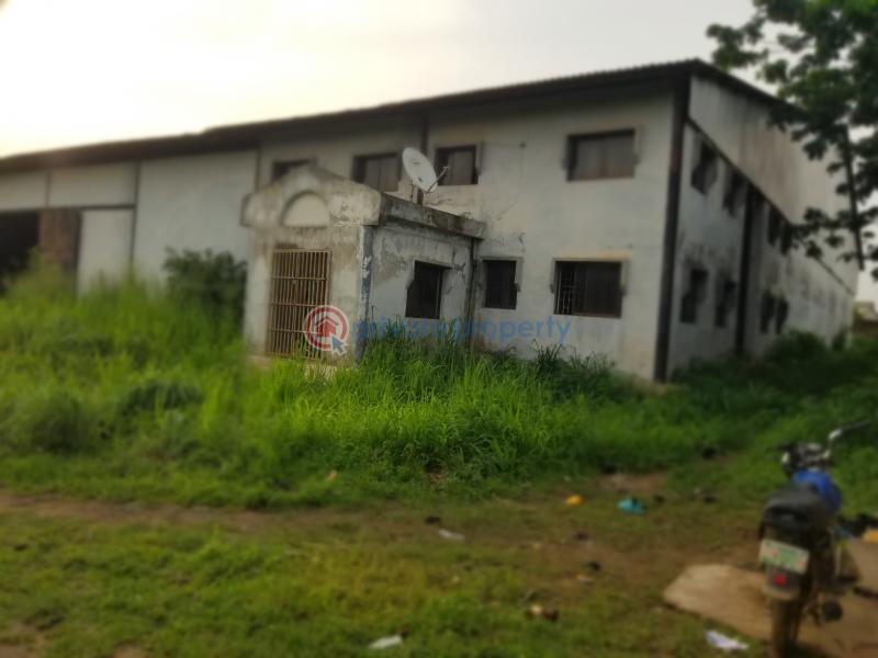 Warehouse For Sale Km 8 , Lagos Abeokuta Expressway , Ile Ise Pan Bus Stop. Ewekoro Local Government Abeokuta Ogun - 6