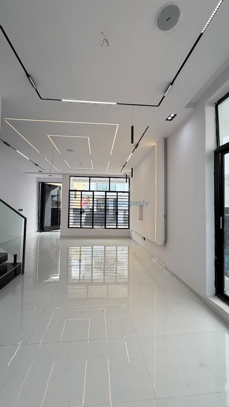 5 bedroom Detached Duplex For Sale Ikota Lekki Lagos - 4