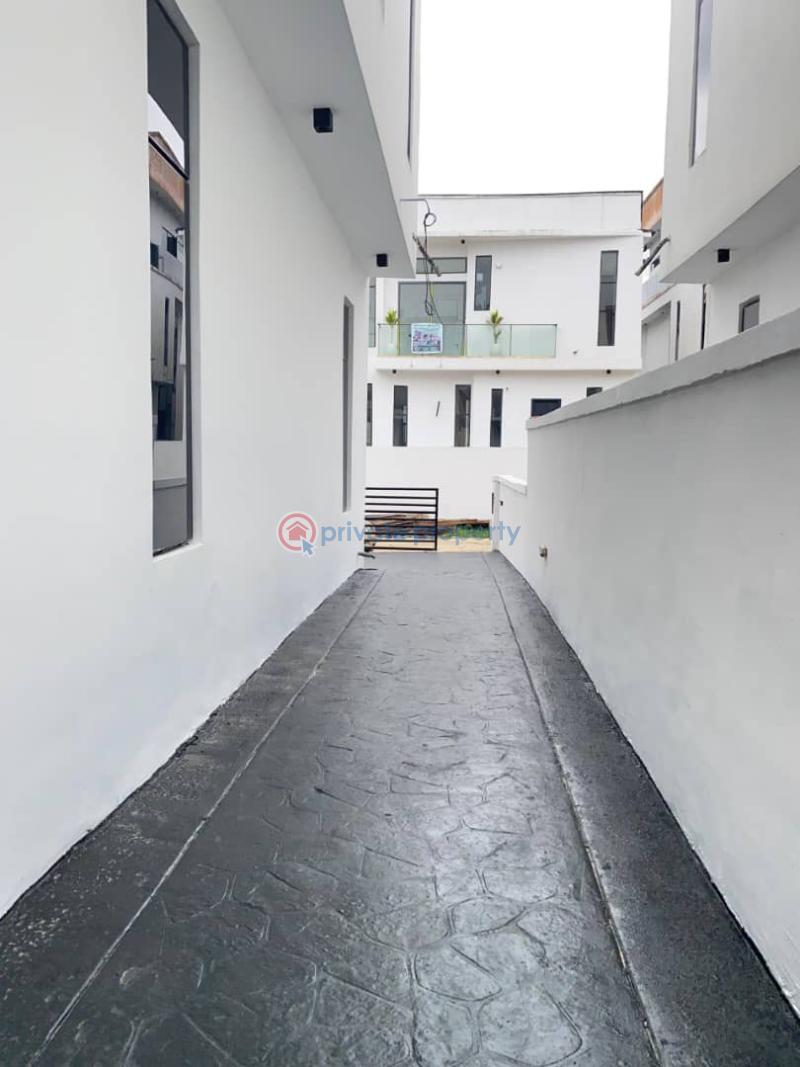 5 bedroom Detached Duplex For Sale Chevron Drive Lekki Lagos - 16