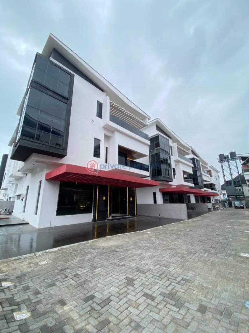5 bedroom Detached Duplex For Sale Ologolo Lekki Lagos - 0