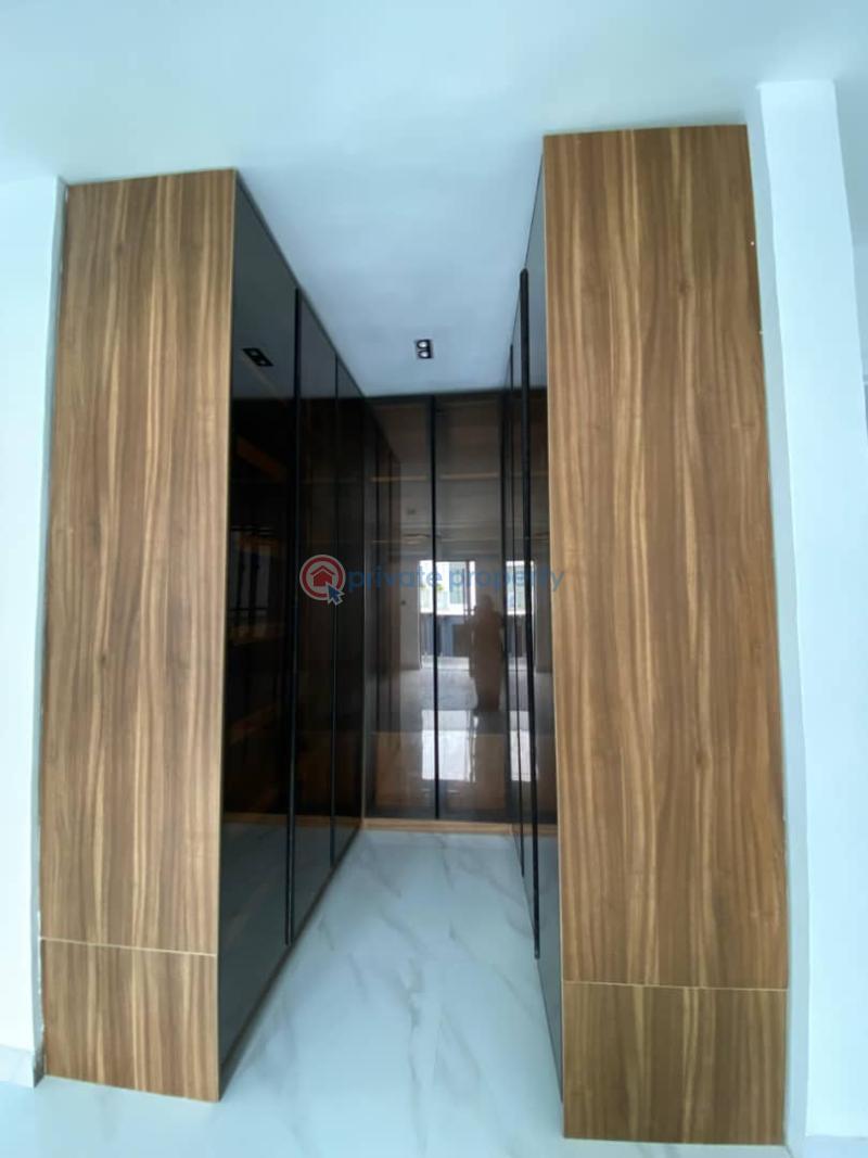 5 bedroom Detached Duplex For Sale Chevron Drive Lekki Lagos - 9