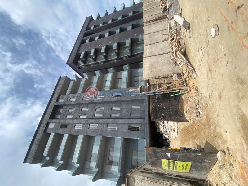 A refined & very spacious 2/3bedroom apartment with elevator,gym house and pool - 9 3 bedroom Block Of Flats For Sale Ikate Elegushi Lekki Lagos - 9