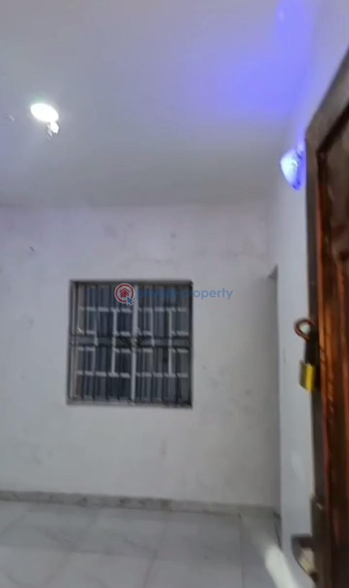 1 bedroom Mini Flat For Rent Mushin Lagos - 8