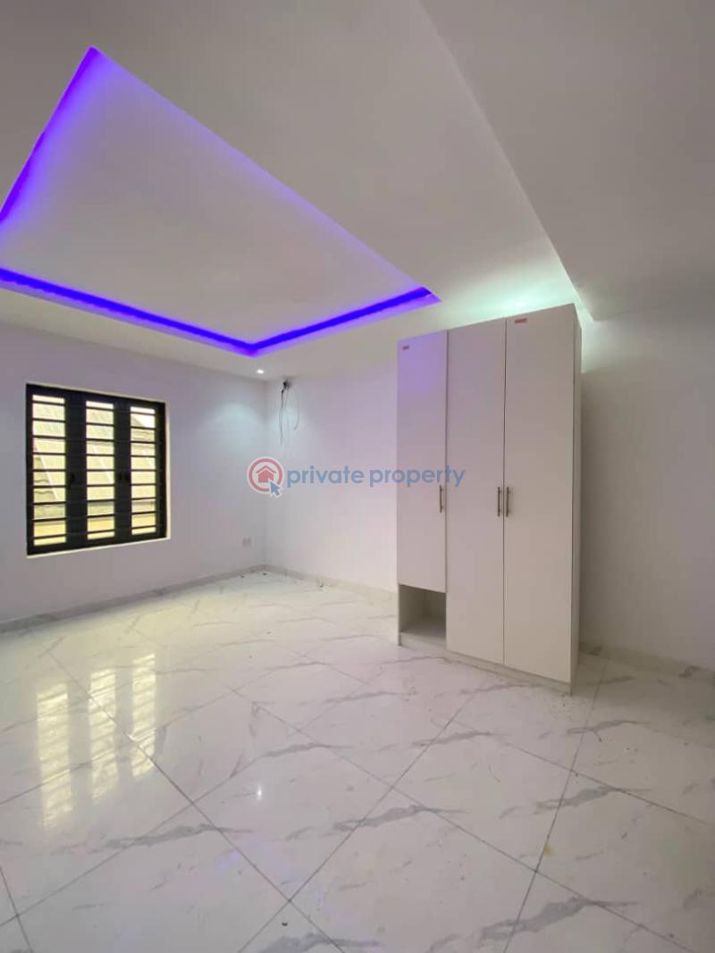 2 bedroom Flat & Apartment For Sale Ologolo Lekki Lagos - 12