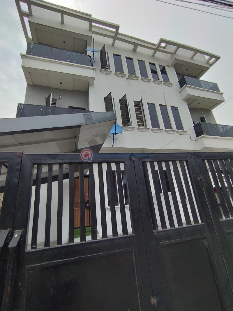 1 bedroom Mini Flat For Rent Estate Osapa London Lekki Lagos - 0