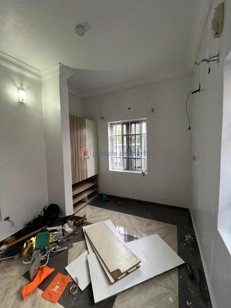 1 bedroom Mini Flat For Rent Osapa London Lekki Lagos - 3