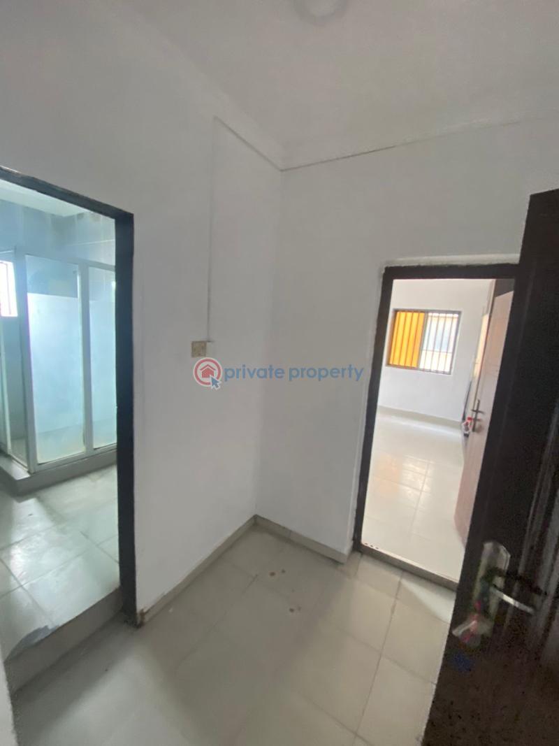 1 bedroom Mini Flat For Rent Ologolo Lekki Lagos - 4
