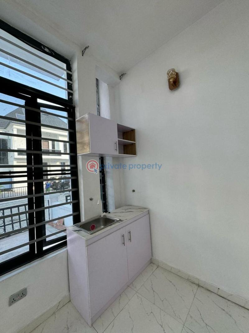 1 bedroom Mini Flat For Rent Chevron Drive Lekki Lagos - 0