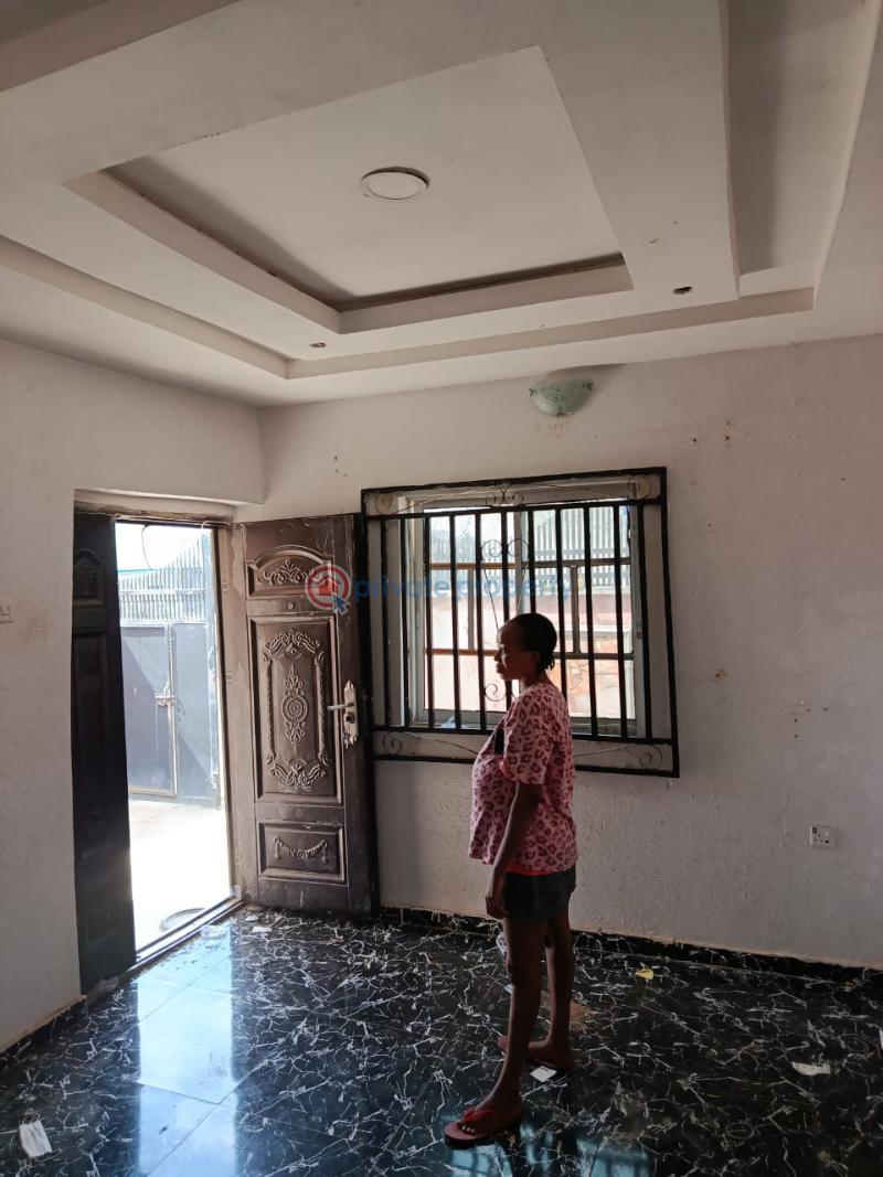 Block Of Flats For Rent Akuru Close To Main Road Akala Express Ibadan Oyo - 0