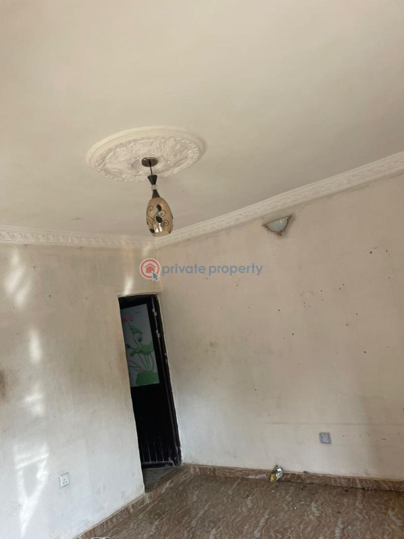 Block Of Flats For Rent Elebu Market Akala Express Ibadan Oyo - 2