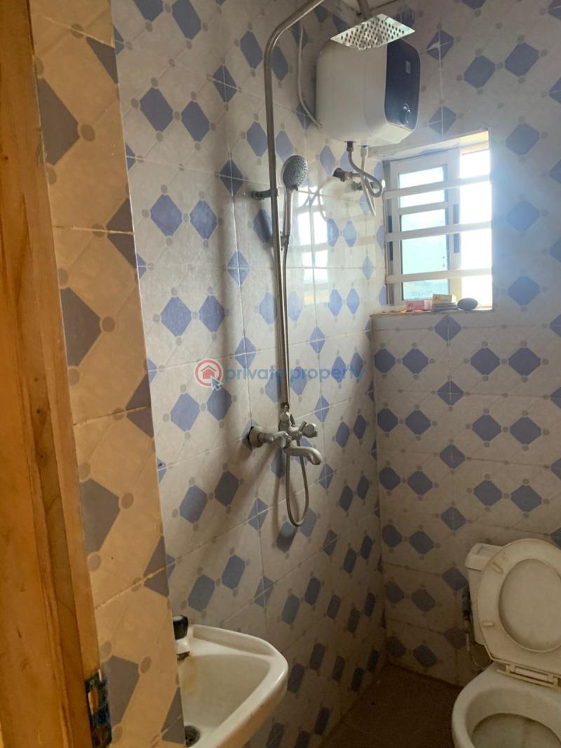 A room and parlor self con at akoto estate elebu with all modern facilities. - 2 1 bedroom Mini Flat For Rent Akoto Elebu Ibadan Oyo - 2