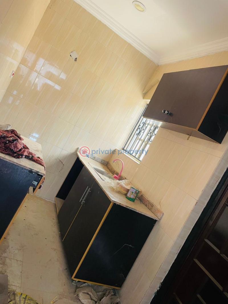 1 bedroom Block Of Flats For Rent Akoto Estate Elebu Akala Express Ibadan Oyo - 3