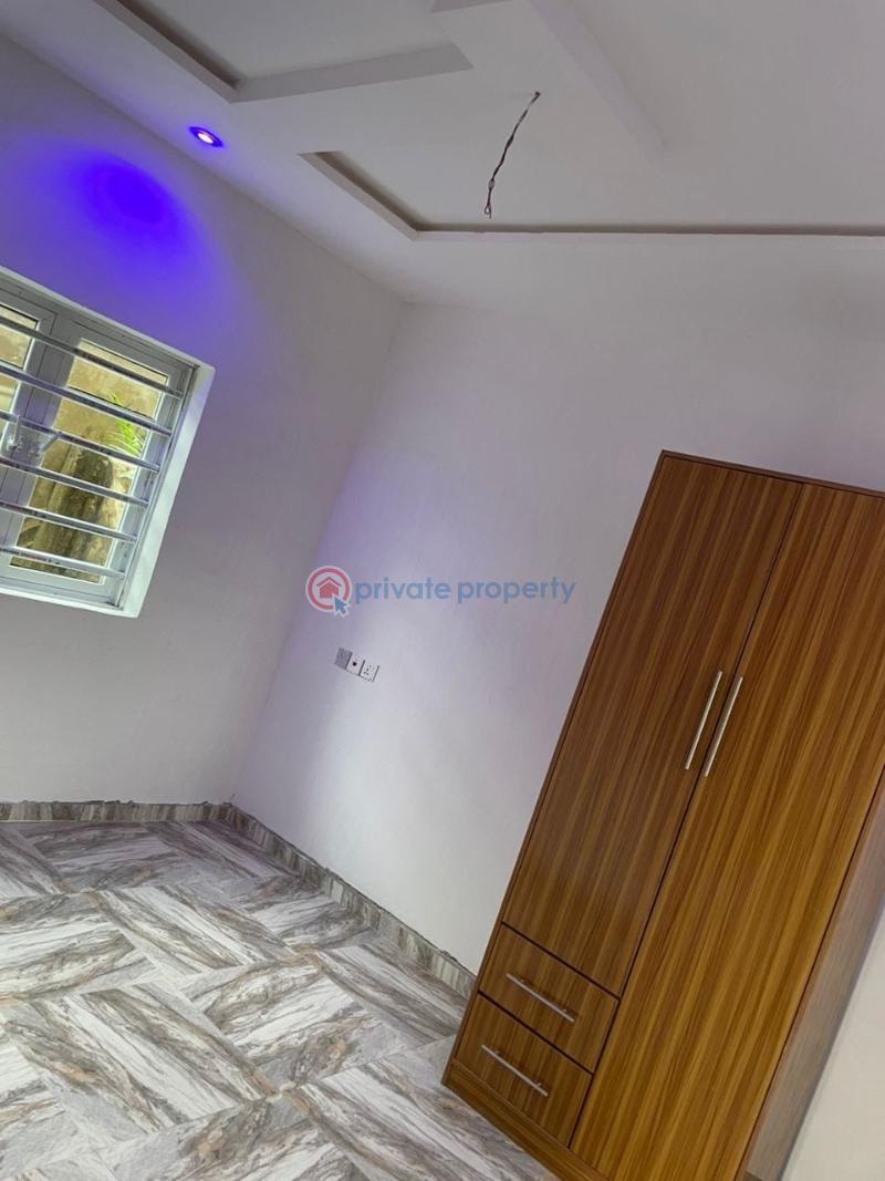 1 bedroom Block Of Flats For Rent Idi Ope Off Liberty Academy Akala Express Ibadan Oyo - 1