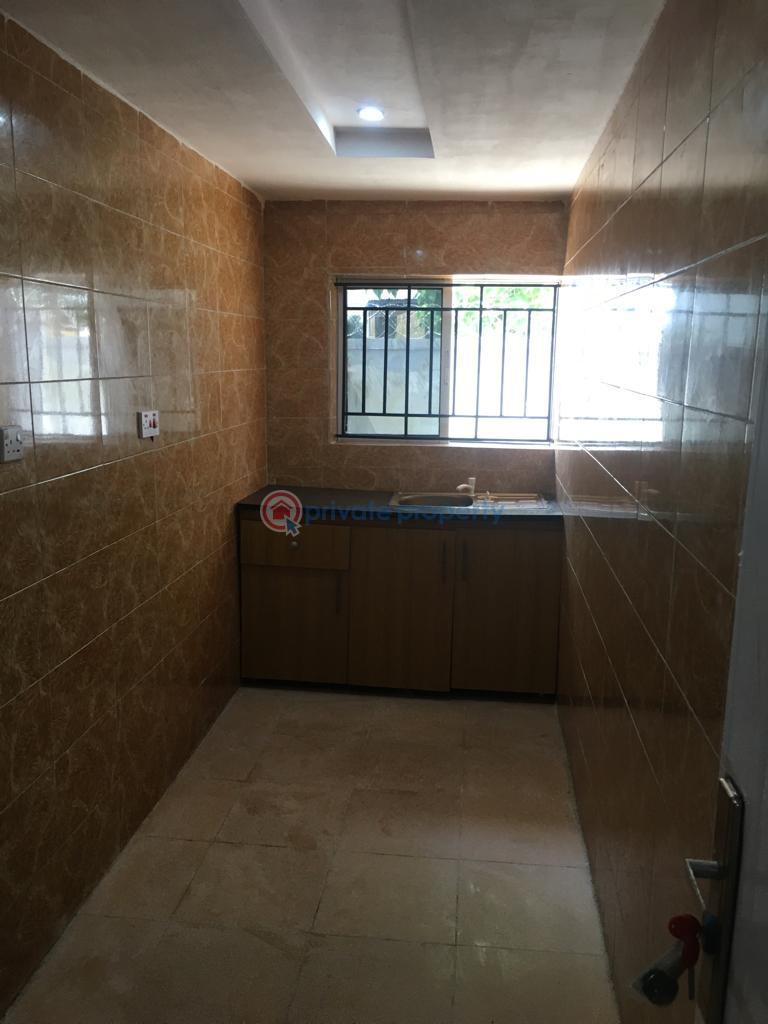 House For Rent Òkèomi, Olodo Area Ibadan Oyo - 5