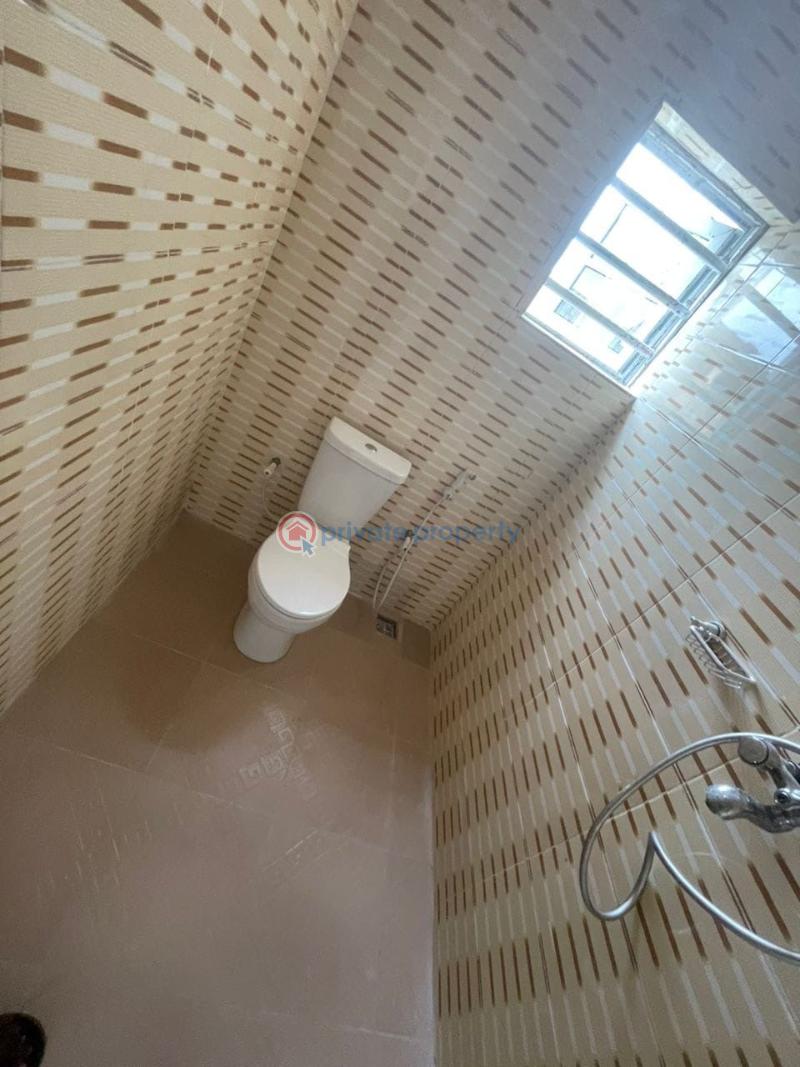 1 bedroom Block Of Flats For Rent Idi Ope Off Liberty Academy Akala Express Ibadan Oyo - 2