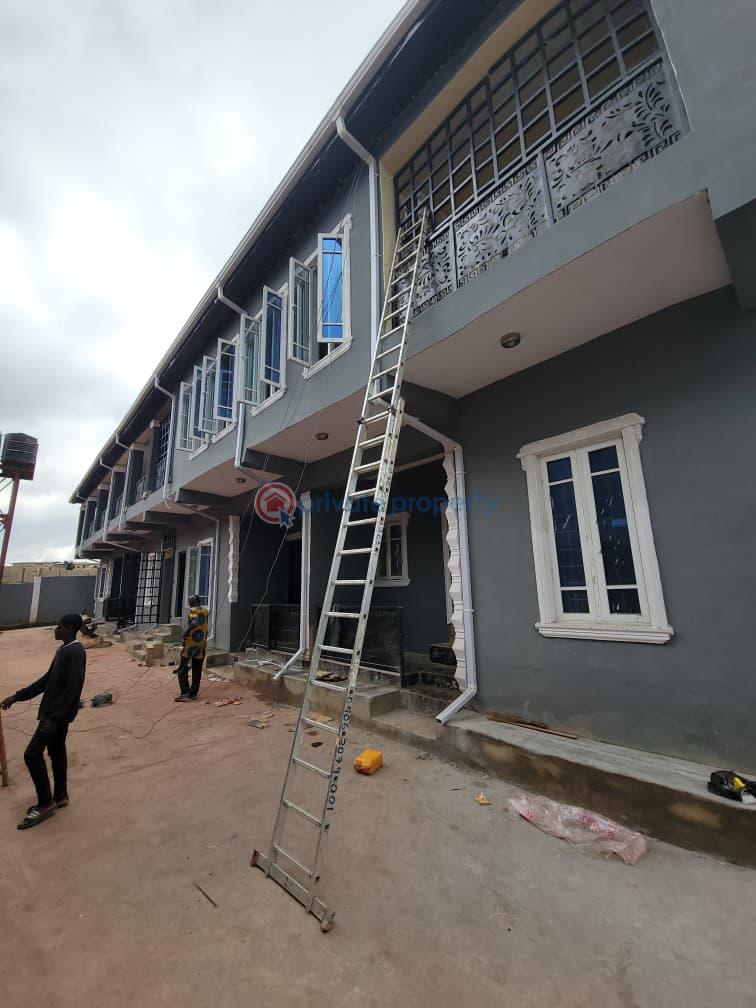 A room and parlor self contained - 4 1 bedroom Mini Flat For Rent Beside Carlton Gate Gra, Akobo, Ibadan Akobo Ibadan Oyo - 4