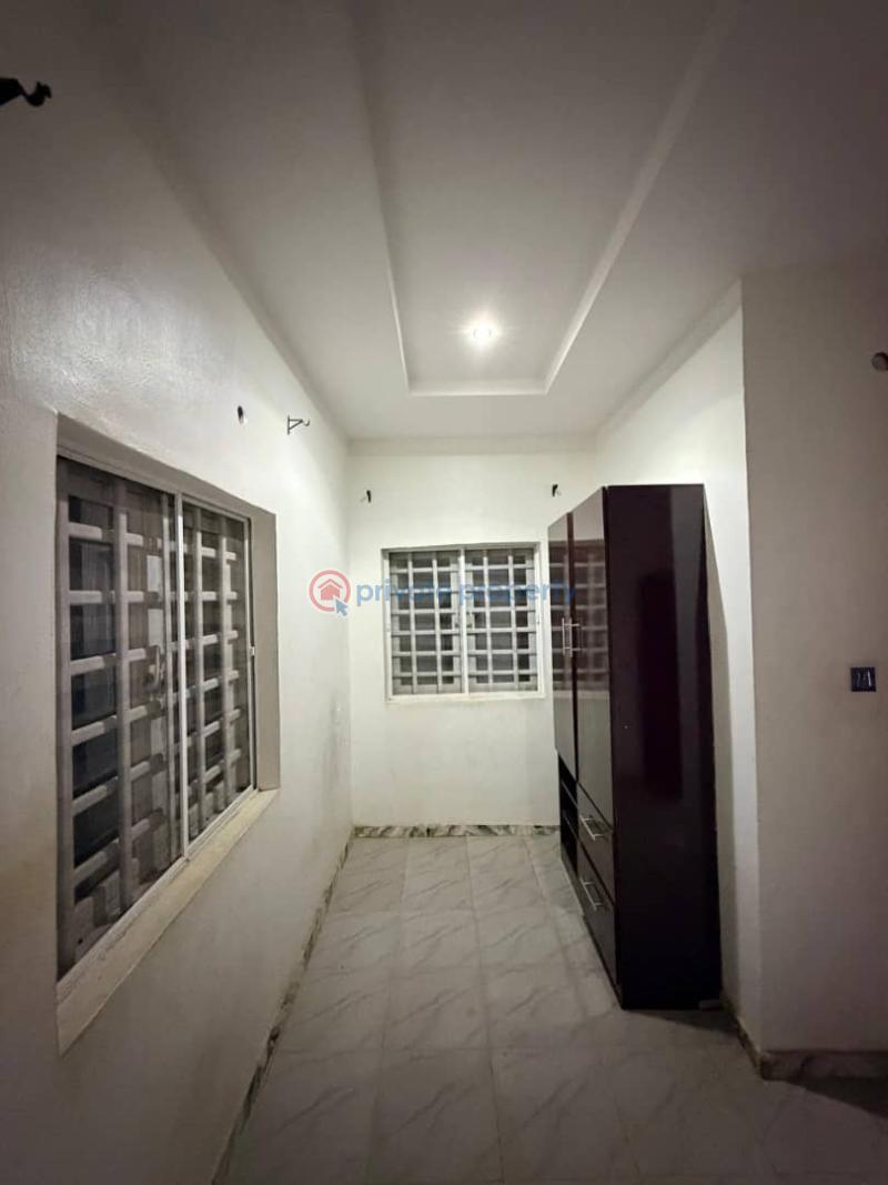 A room and parlor self contained - 1 1 bedroom Mini Flat For Rent Ikolaba Estate Gra, New Bodija, Ibadan Bodija Ibadan Oyo - 1