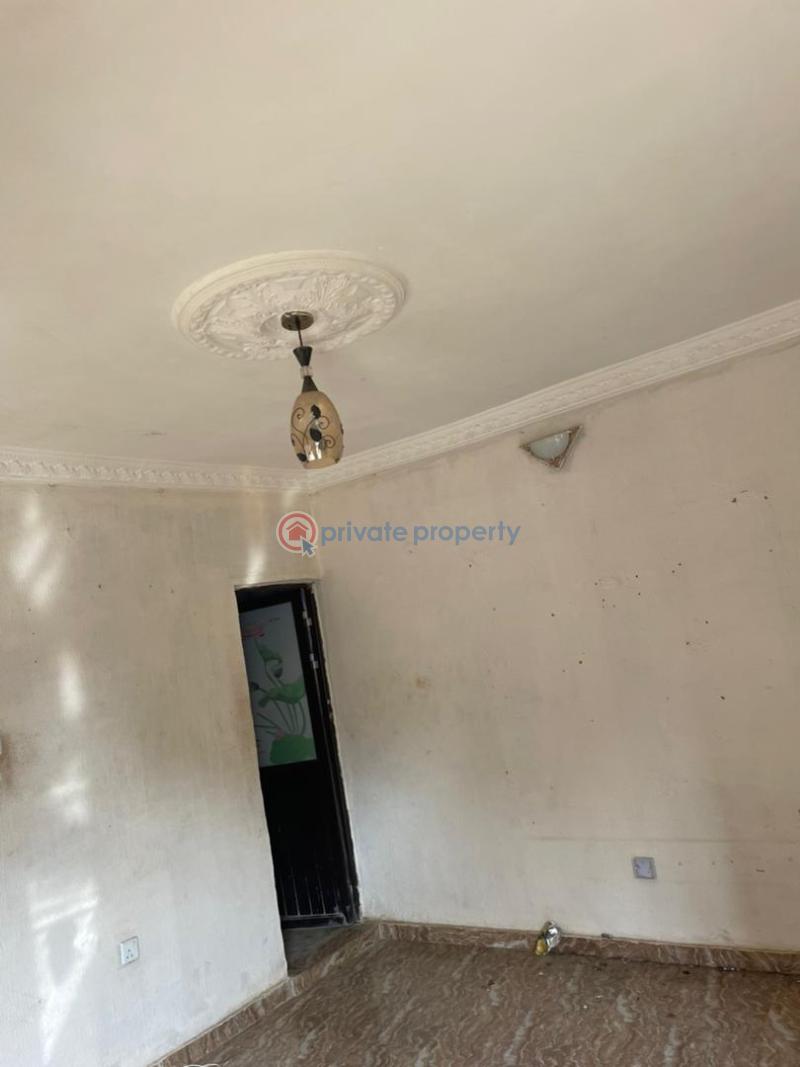 1 bedroom Mini Flat For Rent Elebu Oja, Akala Express, Ibadan Akala Express Ibadan Oyo - 3