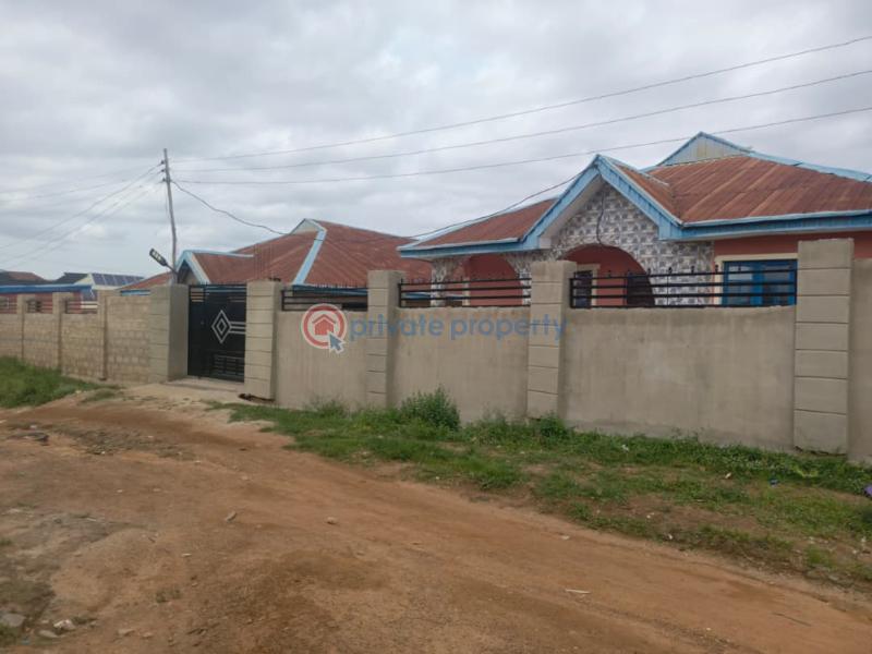 1 bedroom Mini Flat For Rent Jankata, Elebu Akala Express Ibadan Oyo - 3