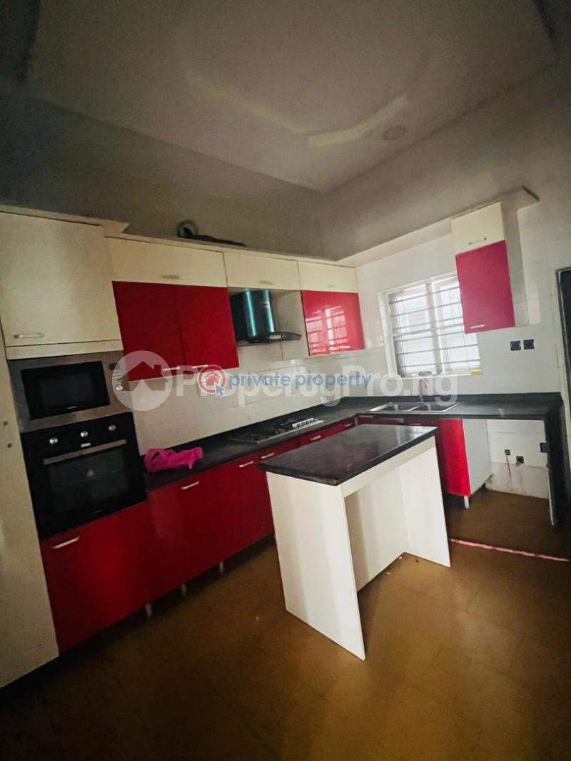 1 bedroom Mini Flat For Rent Estate Lekki Lagos - 6