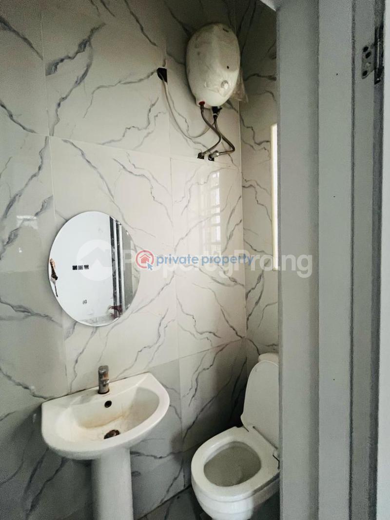 1 bedroom Mini Flat For Rent Estate Lekki Lagos - 4