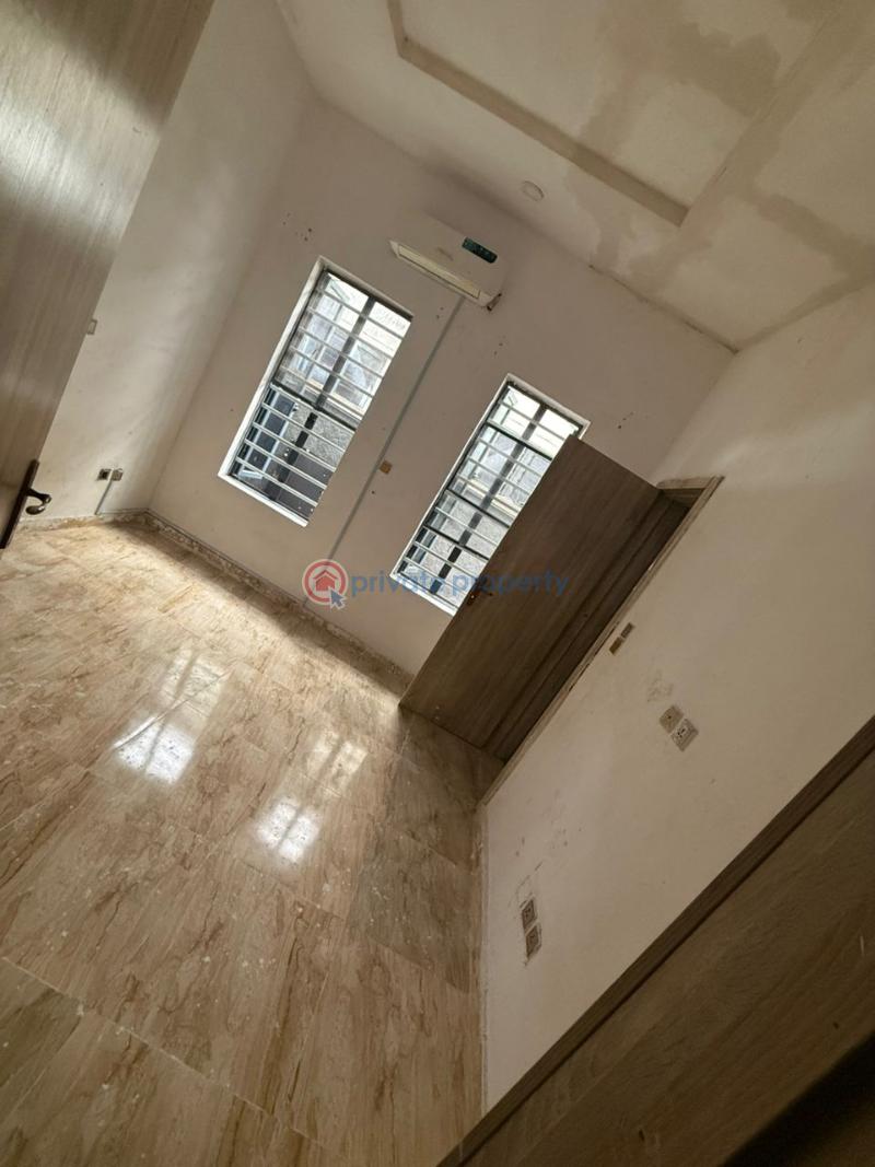 1 bedroom Shared Apartment For Rent Orchid Road Along Lekki Expressway Lagos - 3