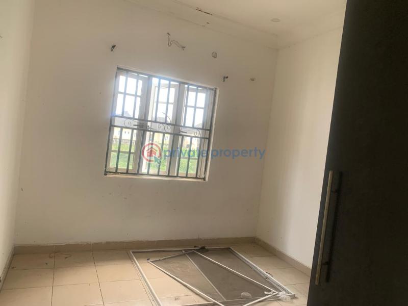 1 bedroom Shared Apartment For Rent Along Lekki Expressway Lagos - 8