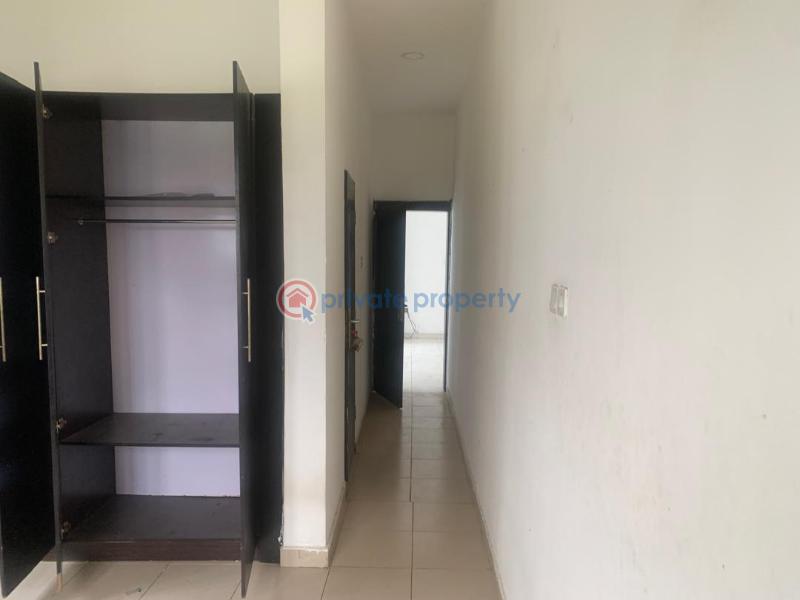 1 bedroom Shared Apartment For Rent Along Lekki Expressway Lagos - 6
