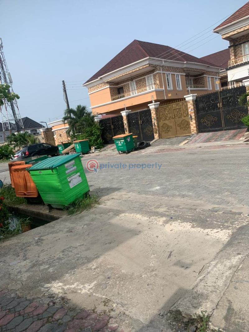 For rent 1 bedroom Shared Apartment Chevy View Estate Chevron,lekki