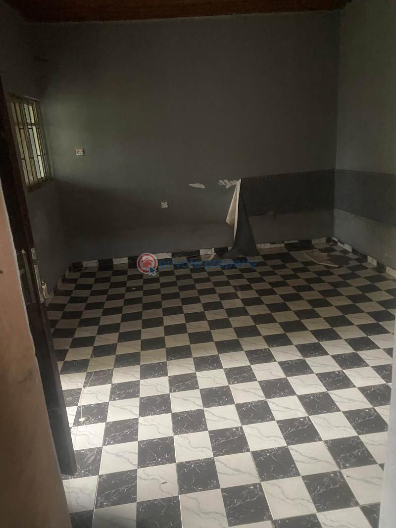 1 bedroom Self Contain For Rent Olatunde Close Oke-ira Ogba Lagos - 0