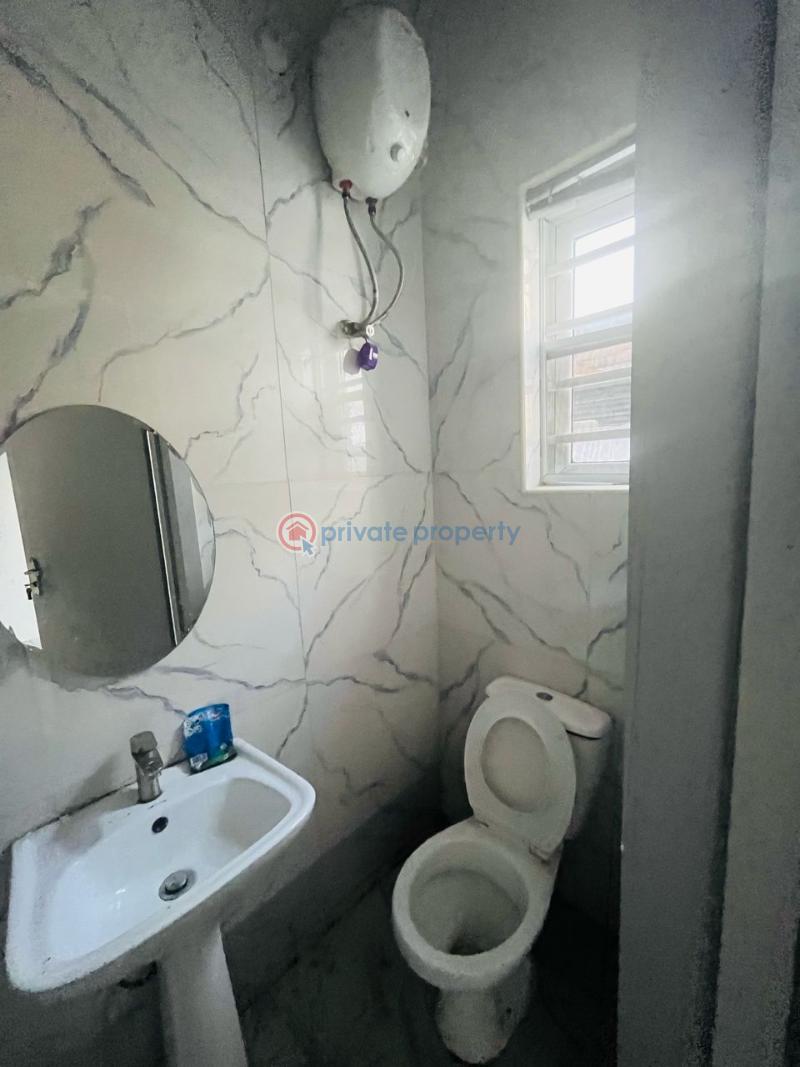 1 bedroom Mini Flat For Rent Estate Lekki Lagos - 7